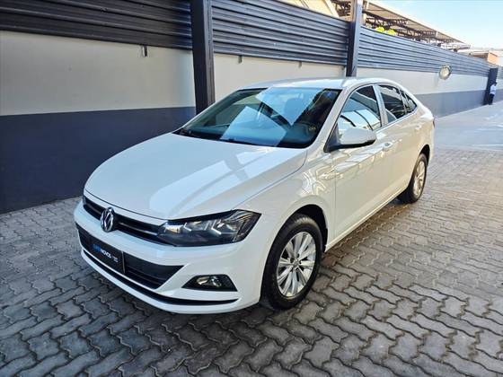 VOLKSWAGEN VIRTUS 1.0 200 TSI COMFORTLINE AUTOMÁTICO